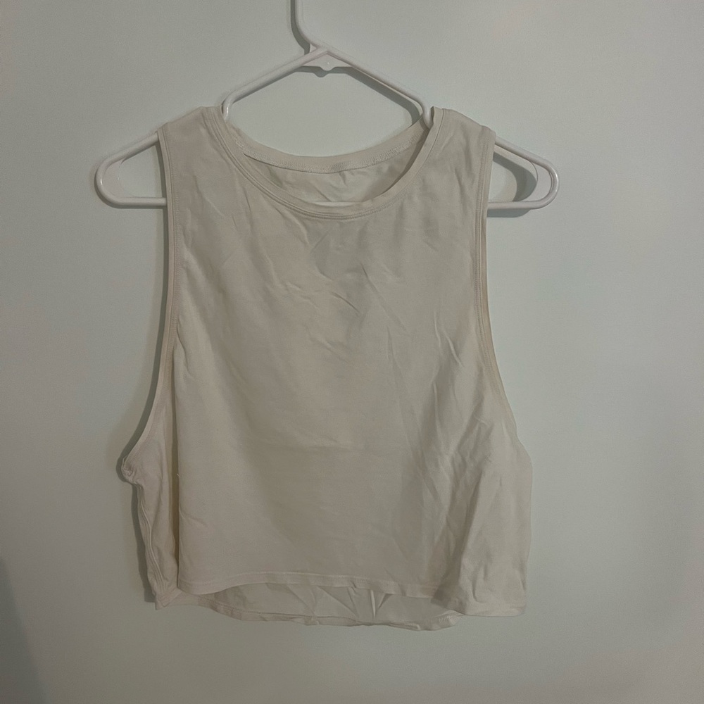 Lululemon white cropped tank size 6